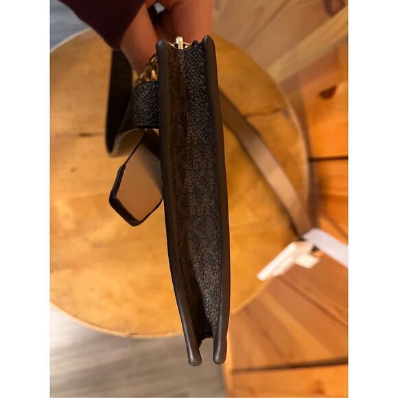 Michael Kors Chocolate Brown Signature Pull Chain Waist Belt Bag Size M nwt - Picture 9 of 9